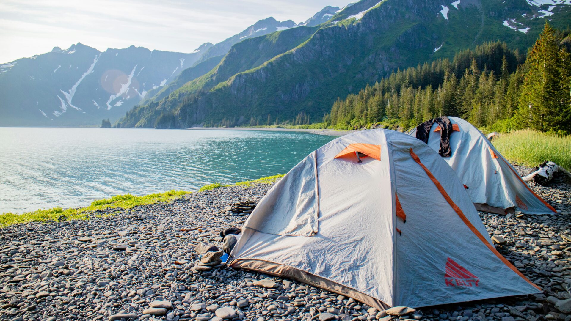 夏キャンプを楽しもう！暑さ対策や涼しく過ごすためのポイント